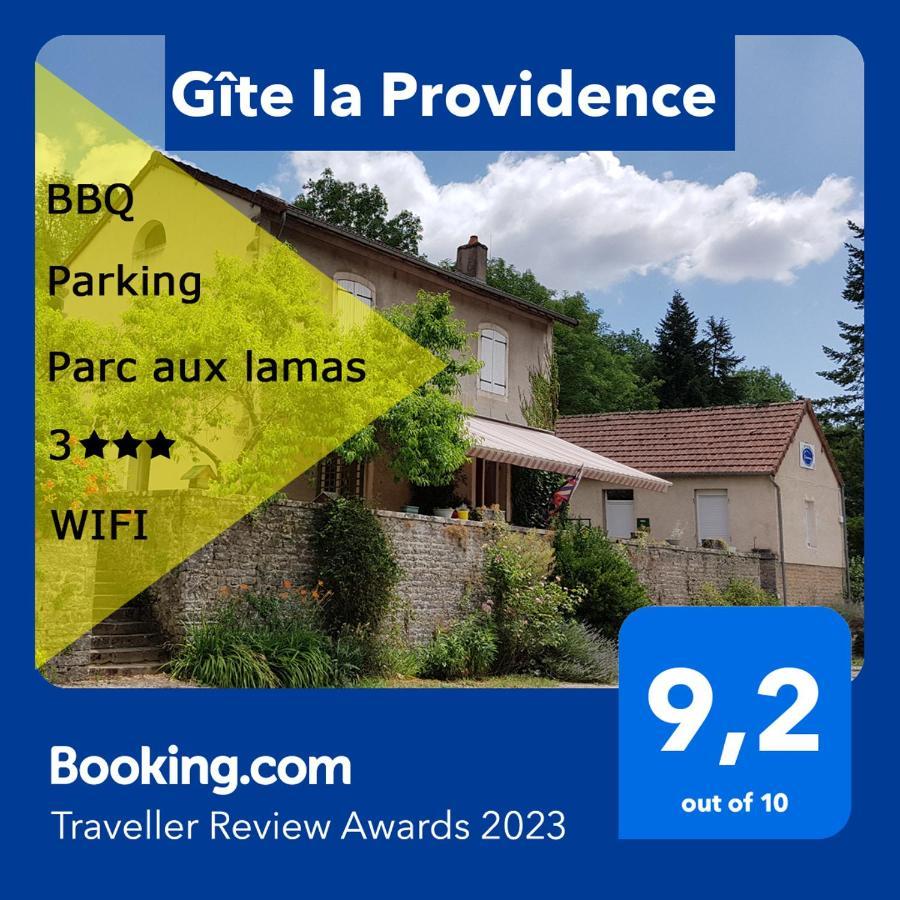 Gite La Providence Saint-Sernin-du-Plain Exterior foto